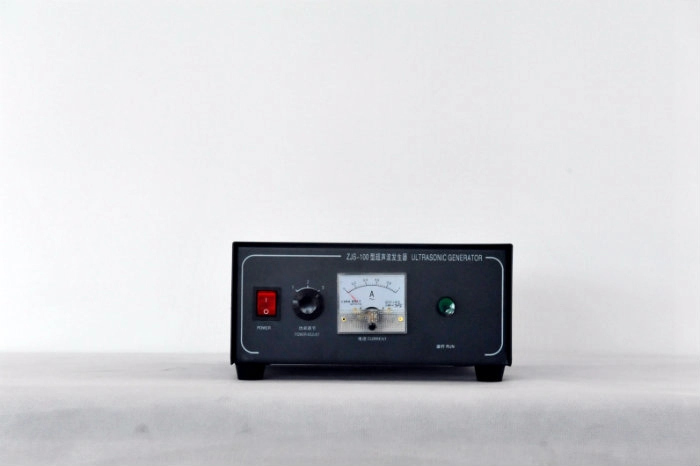 100W analoge ultrasone generator voor 60khz-inbedding van Smart Card-lassen: