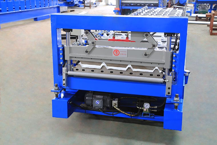 Roof Panel Roll Forming Machine