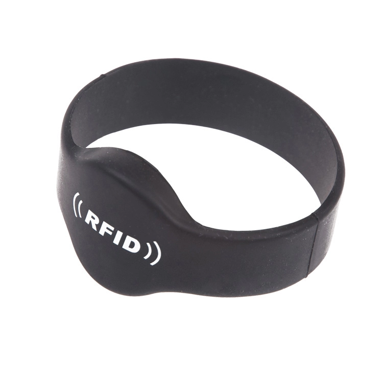 Aangepaste OEM RFID TK4100 zwarte siliconen armband voor evenementen