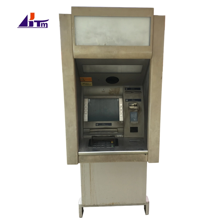 Bank ATM Machine Wincor Nixdorf Procash 2050XE USB Achterlader Buiten Door De Muur