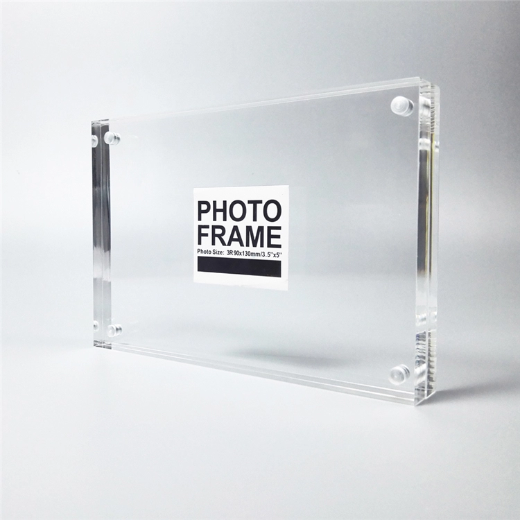 Vrijstaand dubbelzijdig transparant acryl magnetisch fotolijstblok