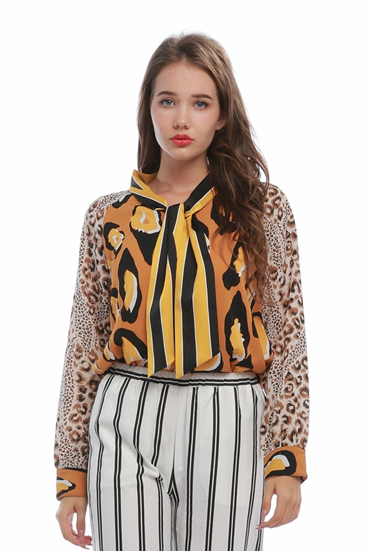 China Fabrieksprijs Bohemian Leopard Printed Sleeve Blouse Damesshirt