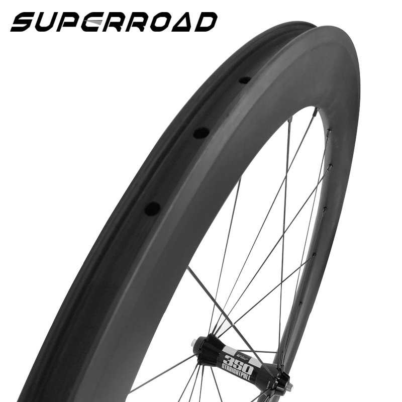 Superroad 60 mm diepe aero tubeless carbon wielen