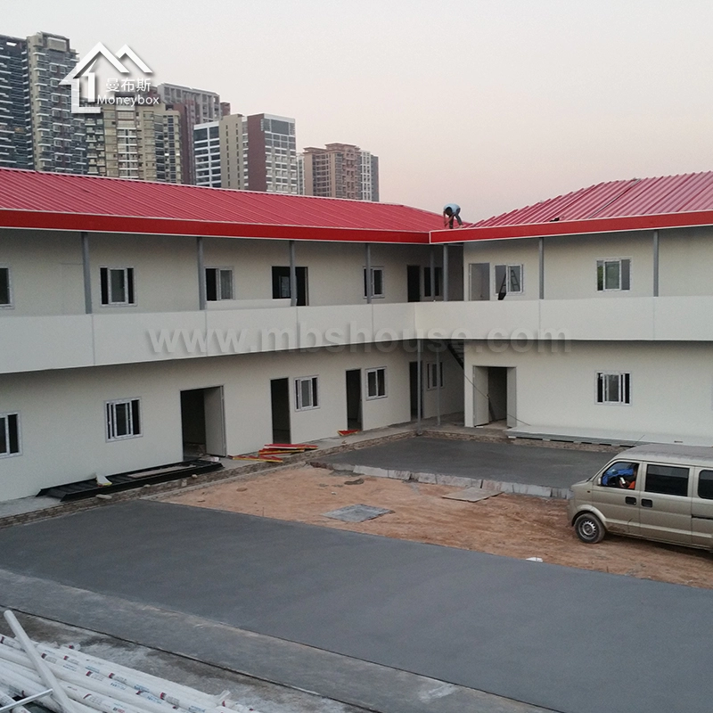 China fabriek modulair geprefabriceerd T-stijl huis op bouwplaats