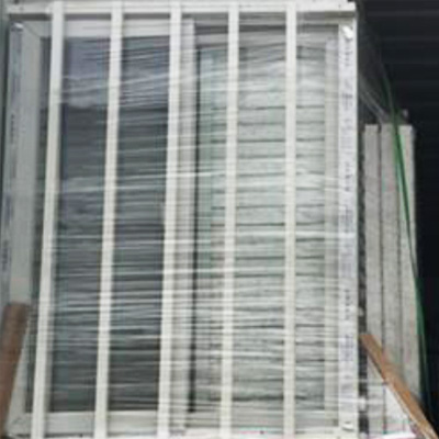 Deuren en ramen voor containerhuis